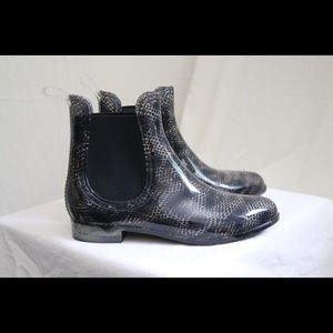 “Slicker” rain boot
